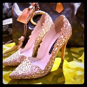 ALICE + OLIVIA “Dina Rose” Laser-cut leather pumps